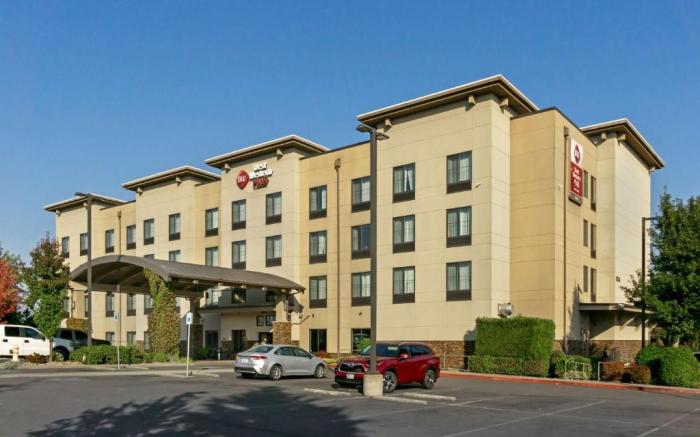 Best Western Plus Lacey Inn & Suites