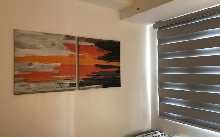 Stunning 1 bedroom unit with pool by the mall