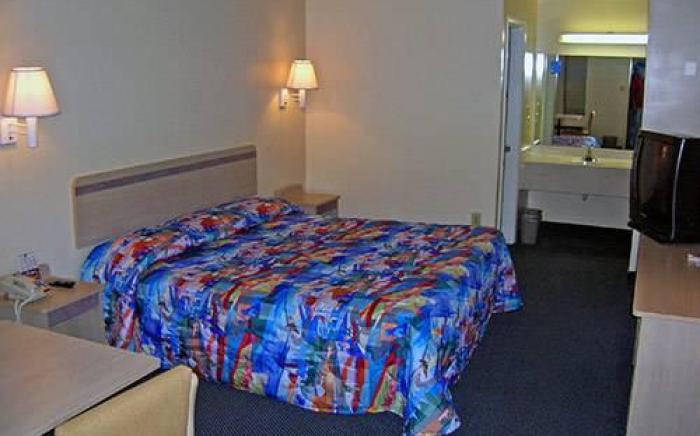 Motel 6 Lost Hills / Buttonwillow Racetrack