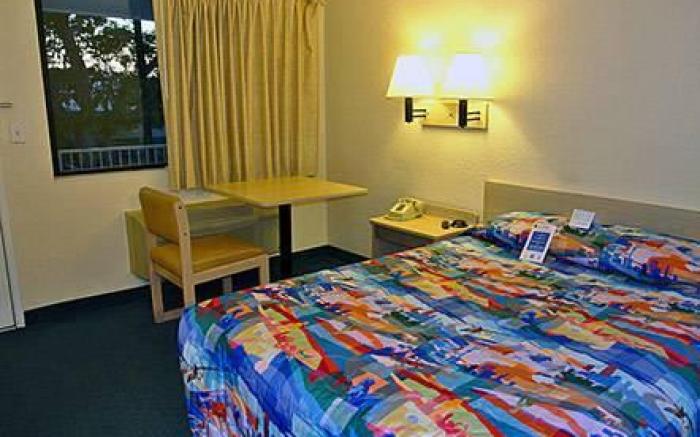 Motel 6 Lost Hills / Buttonwillow Racetrack