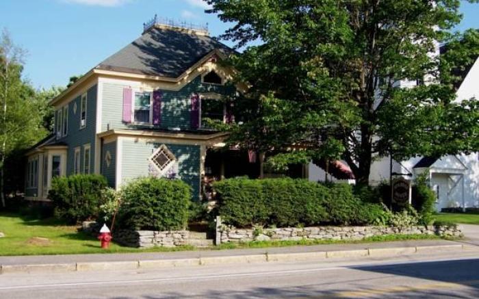 Holidae House Bed & Breakfast