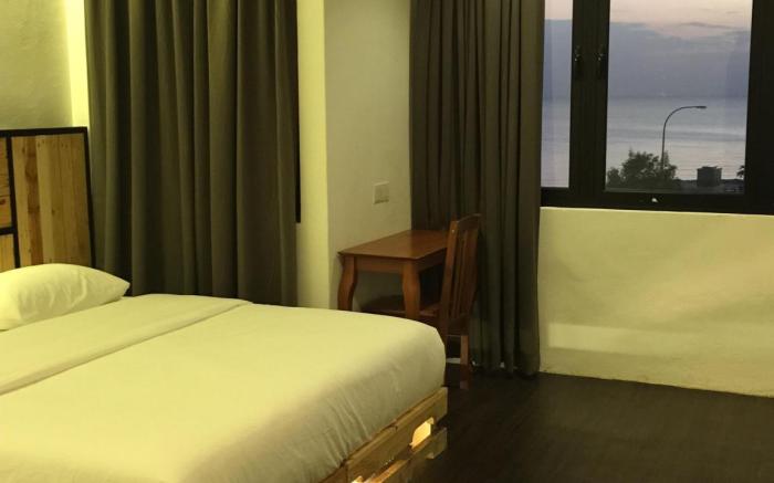 The Oikos Hotel