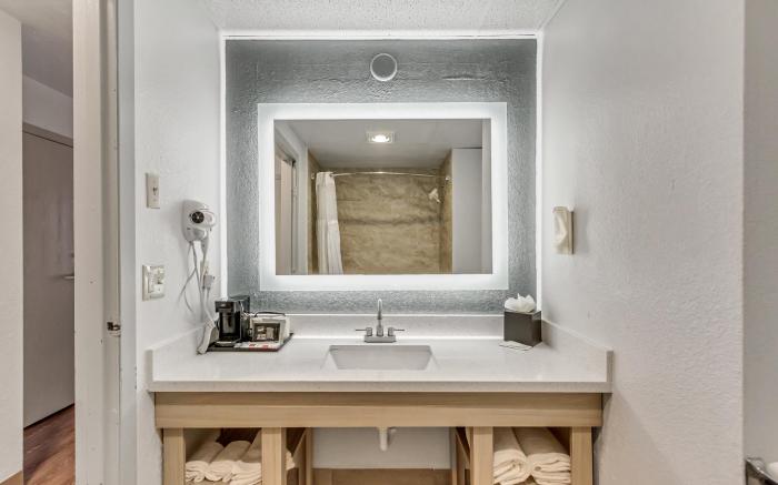 Suburban Studios Salt Lake City Airport