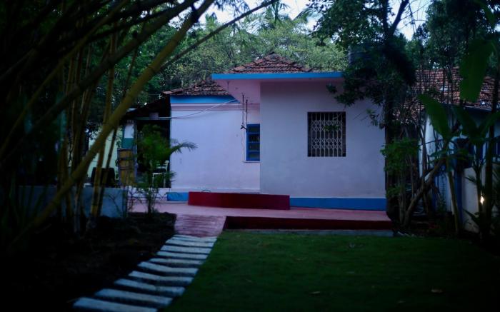 Endless Blue Hostel 