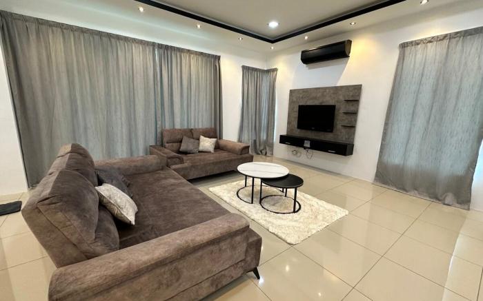 Tmn Kekwa双层半独立 Alor Setar (12-14人) 靠近Langkawi 码头