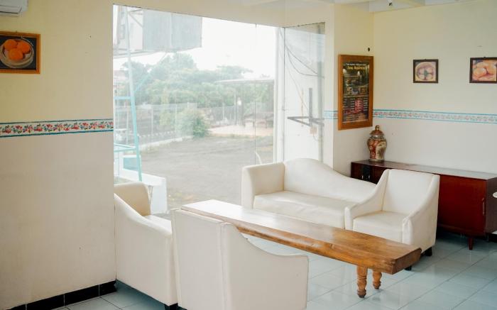 My Cafe Hotel near UGM Yogyakarta Mitra RedDoorz