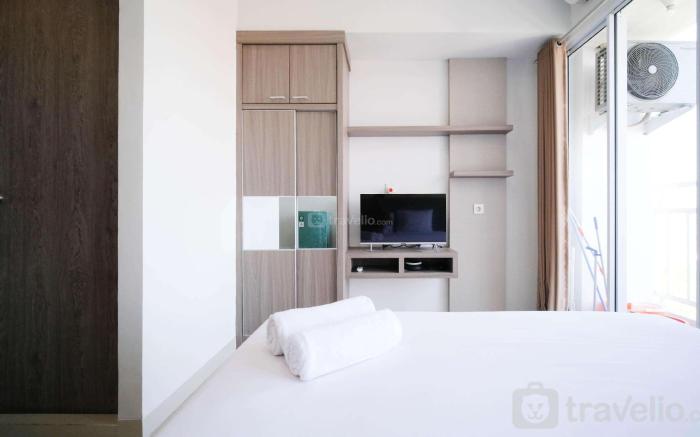 Tidy Studio at Taman Melati Surabaya By Travelio