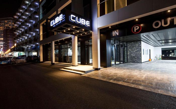 Hotel Cube