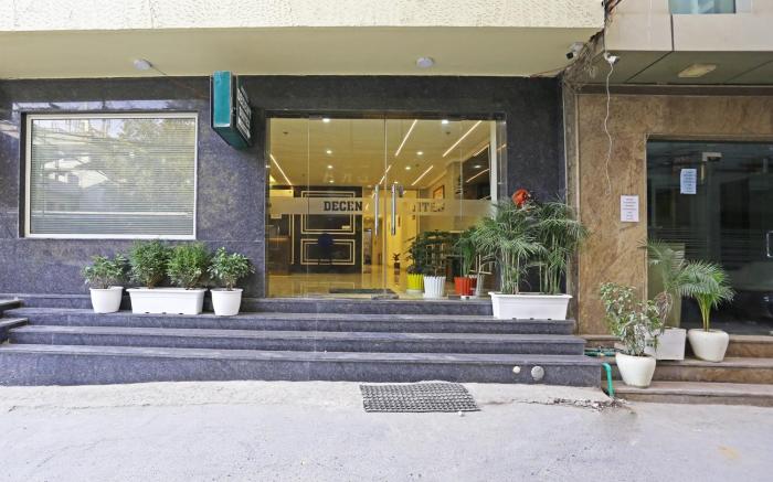 Hotel Decent Suites - Delhi Airport