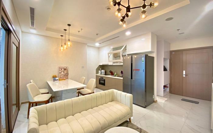ROMANTIC APT AT LANDMARK 81