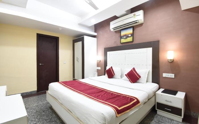 HOTEL ABSOLUTE 35