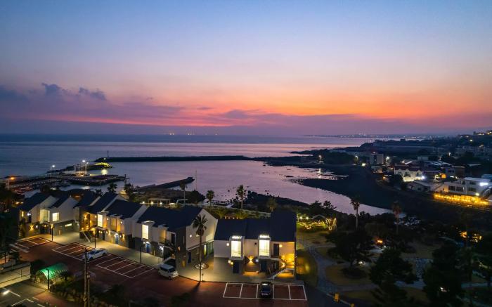 Jeju Badayeon Pool Villa