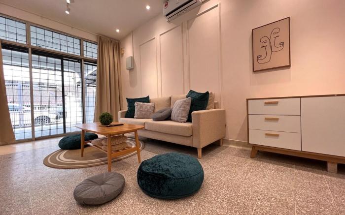 NEW! PJ SS2 Cosy Landed House for up to 13pax/中文房东