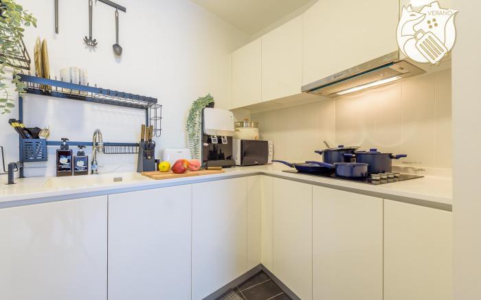 Minimalist Zen Retreat 4P Comfort Stay by Verano