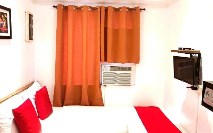 Makati Poblacion Hotel