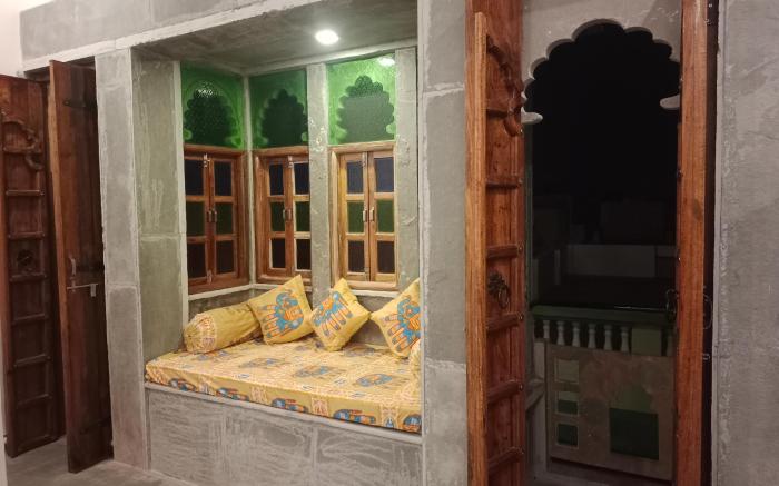 Lassi Guest House	