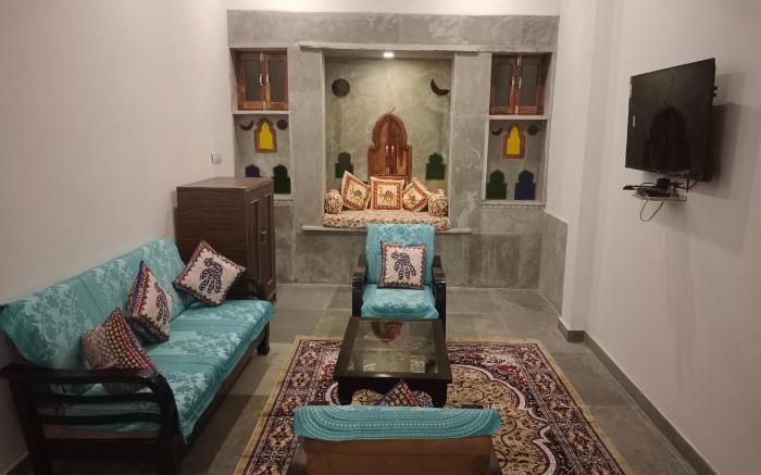 Lassi Guest House	