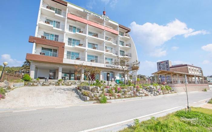 Subi Beach Castle