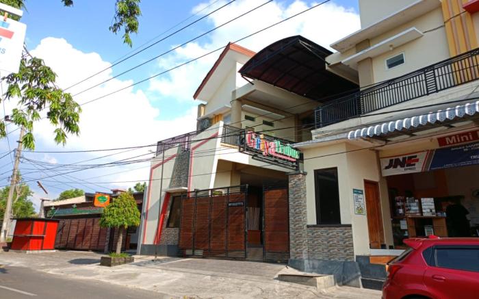 OYO Life 92785 Wisma Trubus Syariah