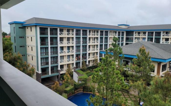 Penthouse Unit in Pine Suites 521