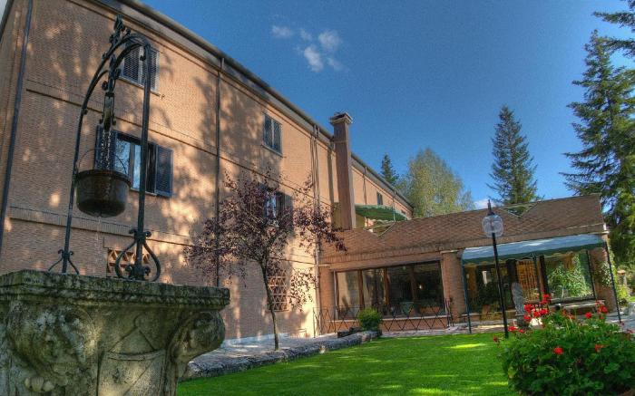 LH Albergo Il Picchio