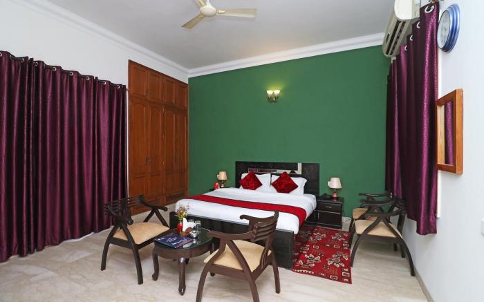 Hotel Ashray Noida