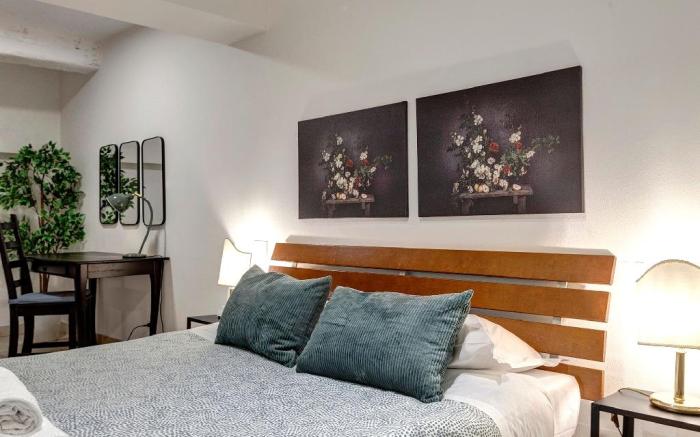 Servi 7A in Firenze with 1 bedrooms and 2 bathrooms
