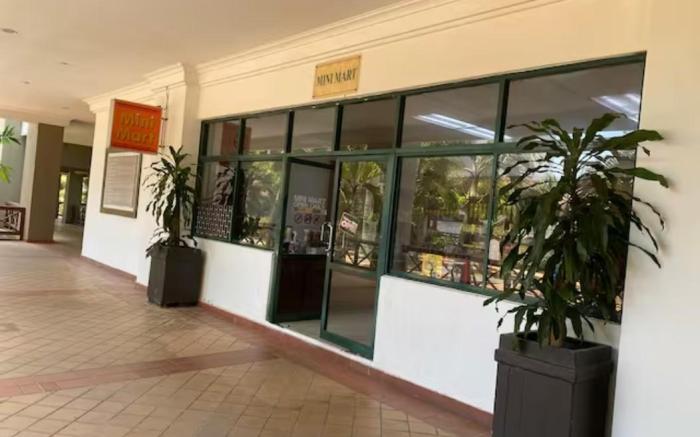 Luscious~ Walking Distance to SEE, SHOP and EAT
