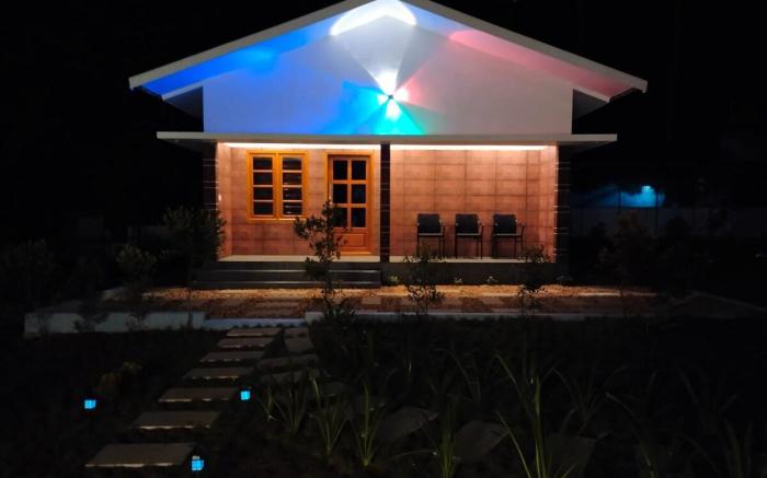 Merlys Fruit Garden - Homestay at Thattekkad