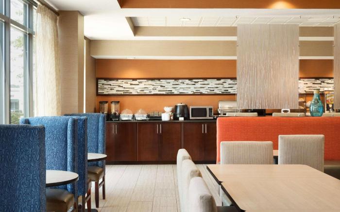 Country Inn & Suites by Radisson, Wolfchase-Memphis, TN