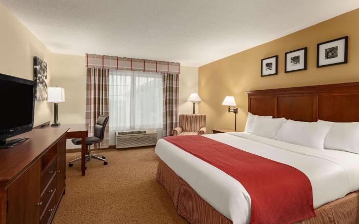 Country Inn & Suites by Radisson, Ames, IA