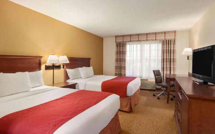 Country Inn & Suites by Radisson, Ames, IA