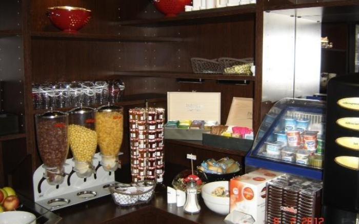 Kyriad Design Enzo Pont-a-Mousson