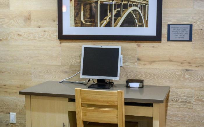 Country Inn & Suites by Radisson, Greenfield, IN