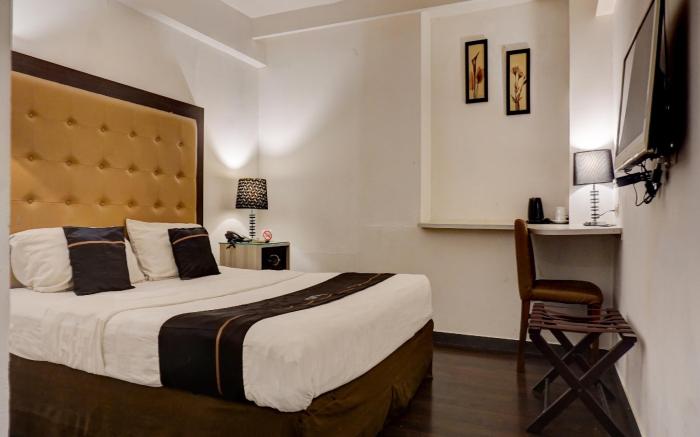 Super OYO Townhouse Oak Grand Orienchi