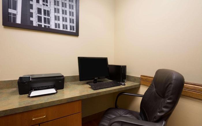 Country Inn & Suites by Radisson, Columbus, GA