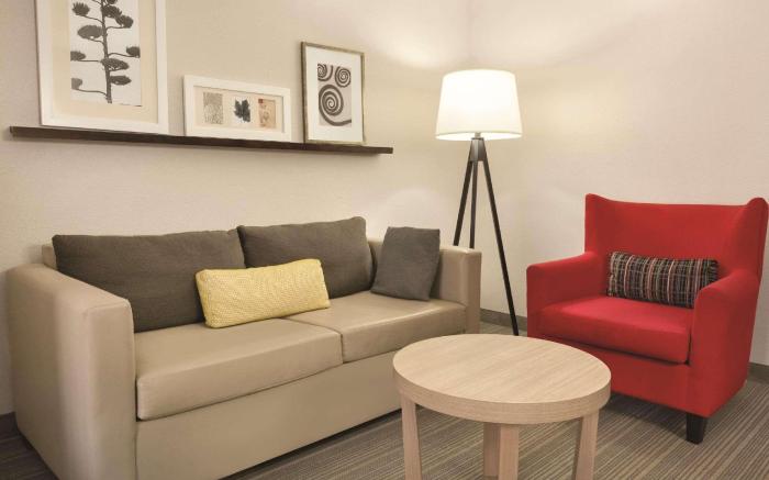 Country Inn & Suites by Radisson, Fresno North, CA