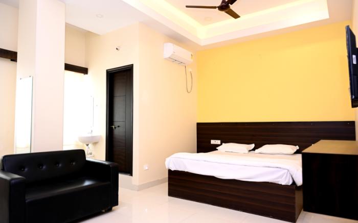 Hotel Satya Inn