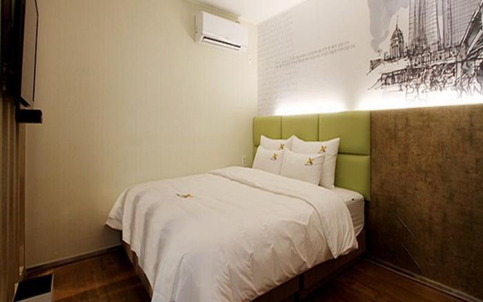 Hotel September