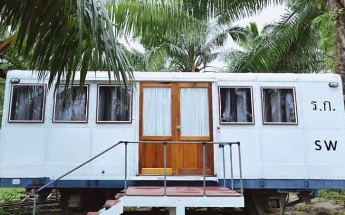 ภูผาหน้าเล PhuPha-NaLay Cafe'n Camping