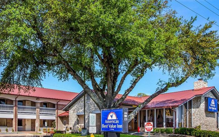 Americas Best Value Inn Columbus, TX