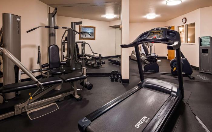 Best Western Plus Edmonds Harbor Inn