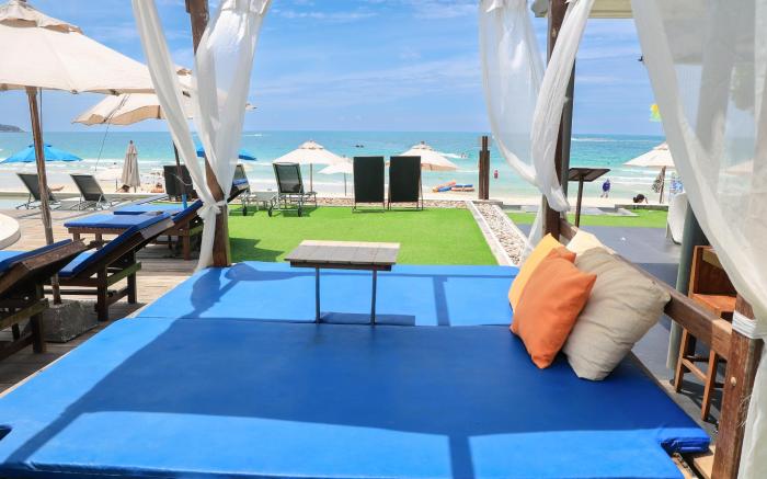 KC Beach Club & Pool Villas