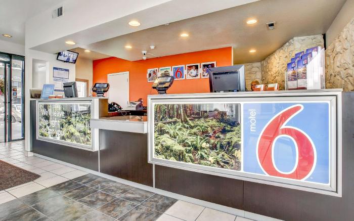 Motel 6 Coos Bay, OR
