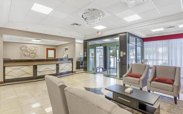 Best Western Plus Travel Hotel Toronto Airport