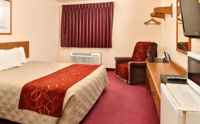 Americas Best Value Inn & Suites Harrisonville