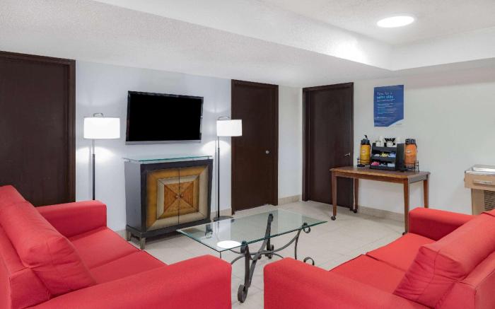 Days Inn by Wyndham Pensacola West