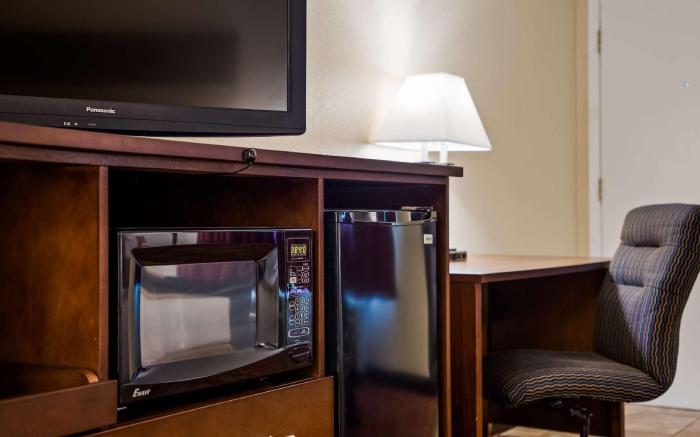 Best Western Pine Springs Inn