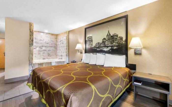 Super 8 By Wyndham Dickson