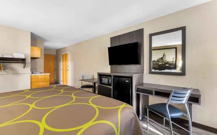 Super 8 By Wyndham Dickson